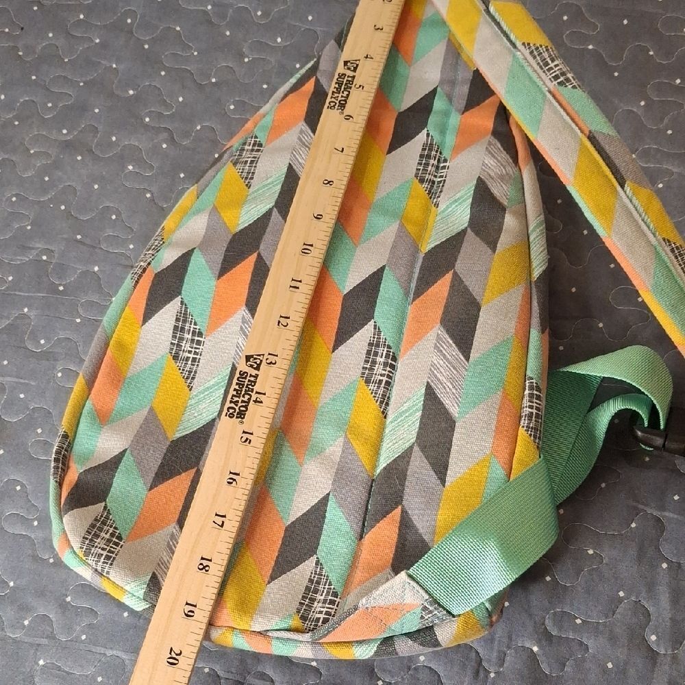 Geometric Patterned Sling Bag - Picture 3 of 5